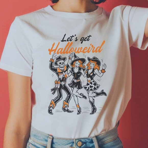 Funny Halloween Graphic Tee Spooky Skeleton Fall Vintage Design T-Shirt - Picture 1 of 4